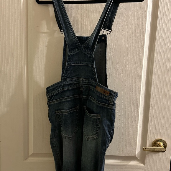 Overalls, Dollhouse size 5 denim distressed junior/teens stretch, material, EUC - Picture 7 of 12